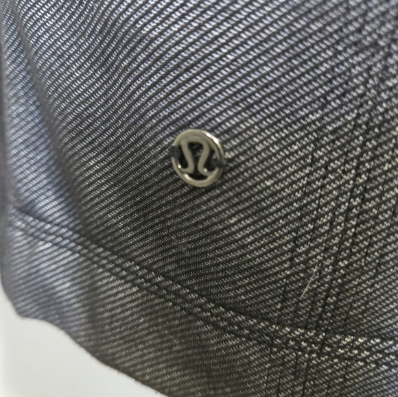 Lululemon Athletica Grey Cocoon Car Coat. Size XS - Picture 7 of 14